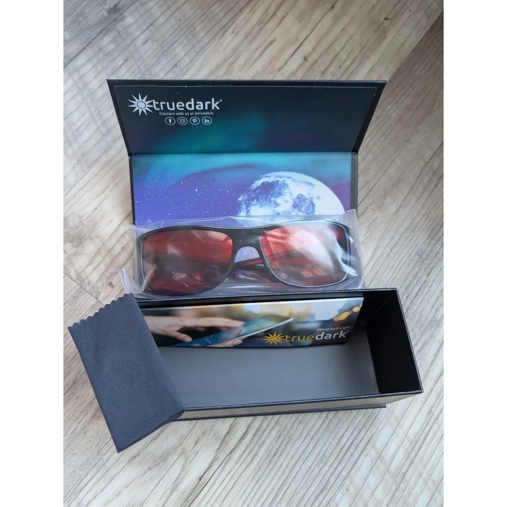 TrueDark Twilights Fitover Glasses Unisex OS Black NWT Blue Light Blocking Sleep